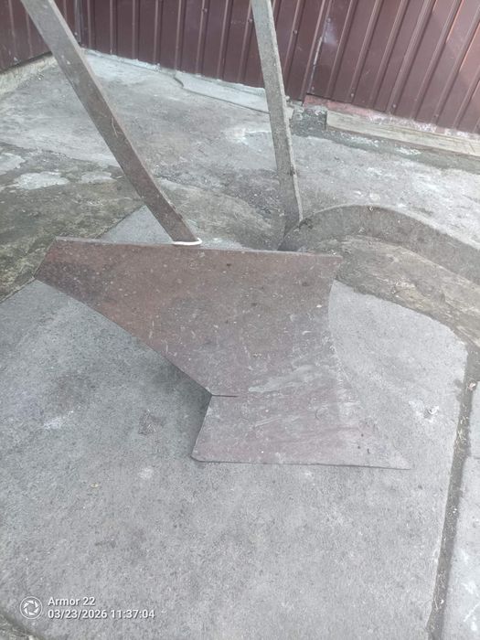 Продається плуг  кінний