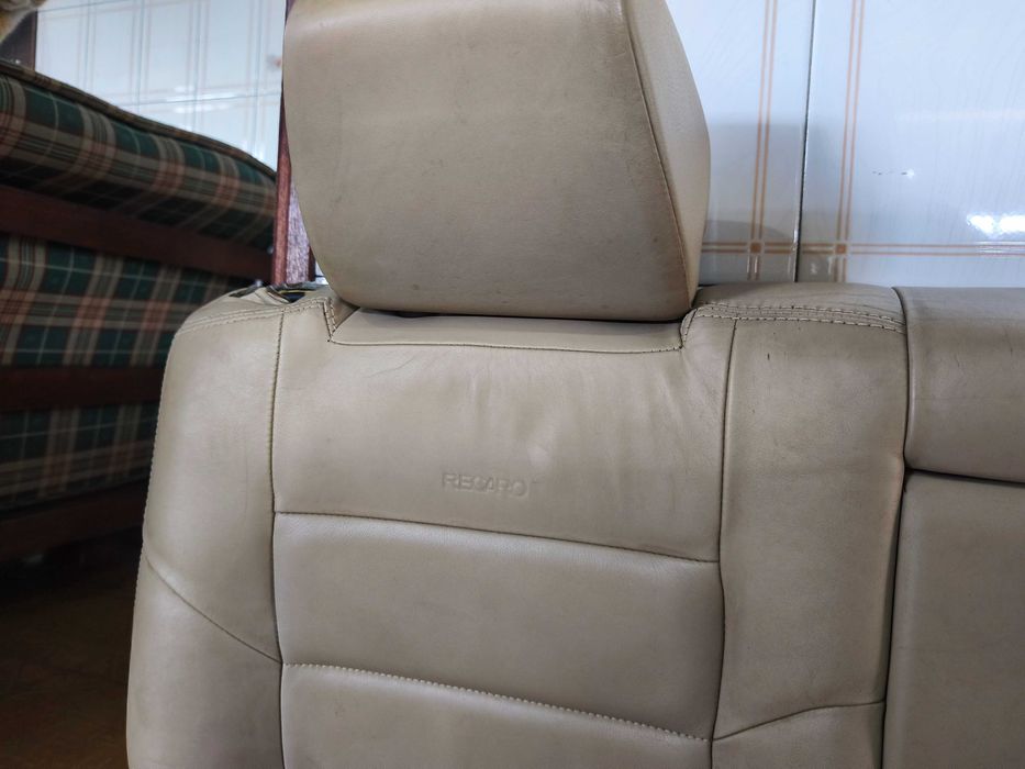 Bancos Recaro cabedal