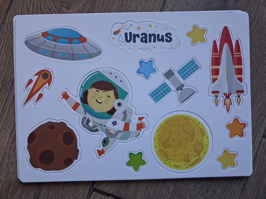 Магнітна книга, гра космос