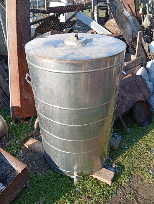 Нержавеющая піщевая емкость на 300л.