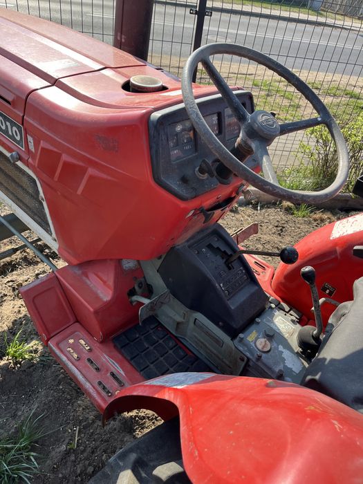 Yanmar ym 2010 powershift