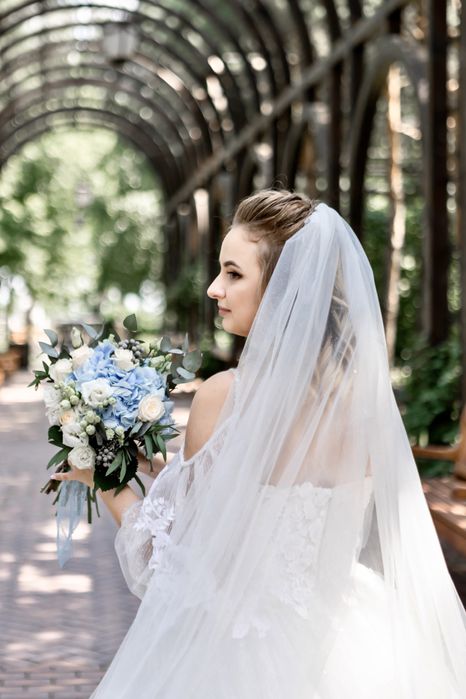 Шикарное свадебное платье