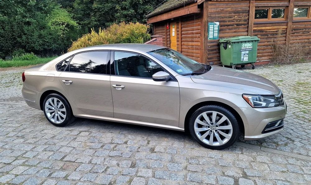 Volkswagen Passat