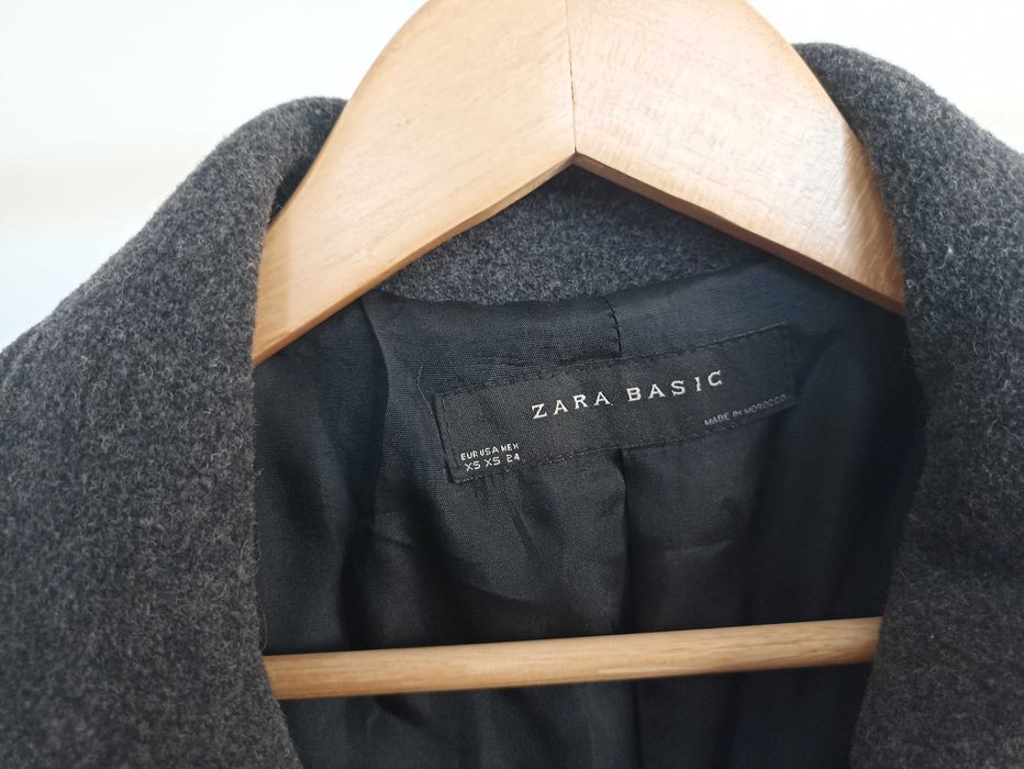Grafitowy wełniany płaszcz smart casual zara