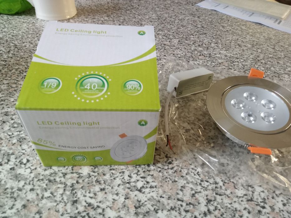 Лампа світлодіодна