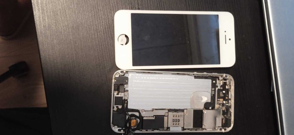 Продам iphone робочі та на запчастини