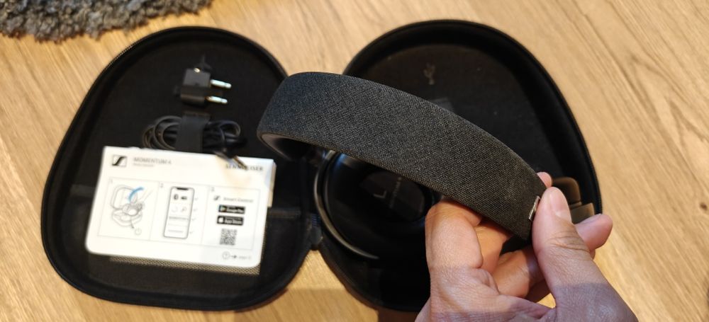 Sennheiser Momentum 4
