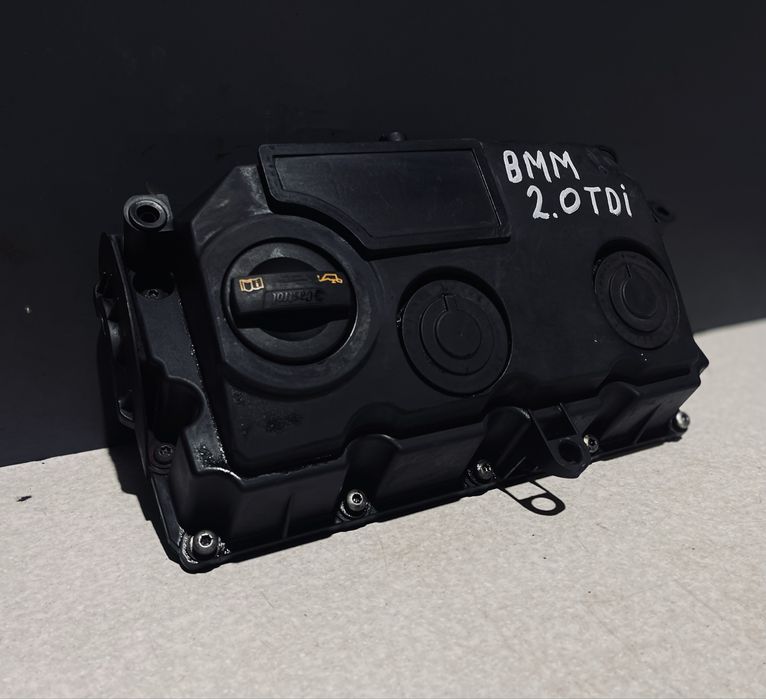 Клапанна кришка двигуна Тоуран 2.0 TDI BMM Touran клапана кришка ГБЦ