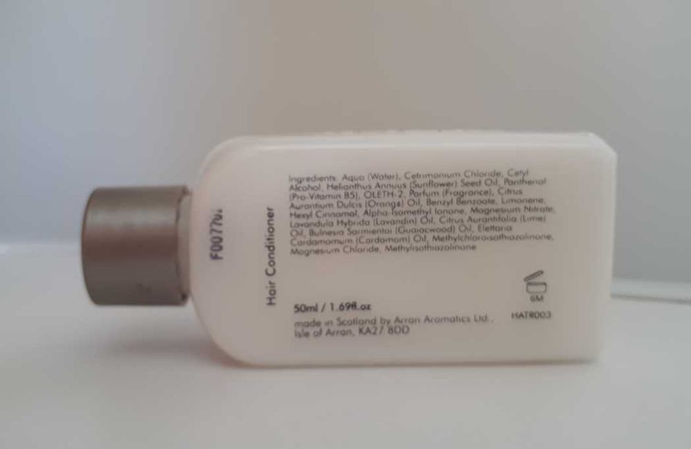 Маска и кондиционер для волос-набор.