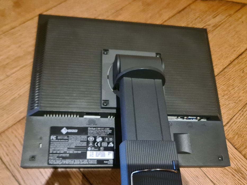 Monitor Eizo FlexScan L568 17 cali