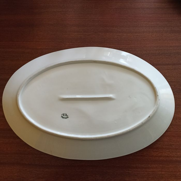 Travessa oval Vista Alegre 1922/47 motivo Paizagem