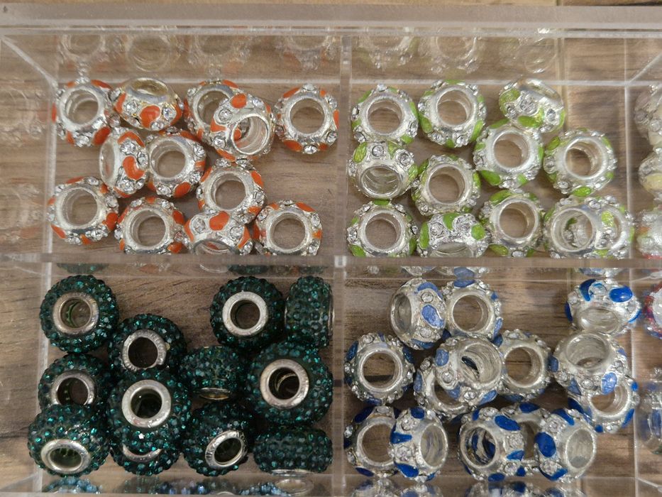 Charms zawieszka 300 szt.