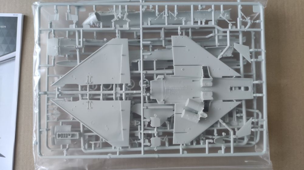 Сборная модель самолета 1:72 Eurofighter EF-2000 Luftwaffe Revell