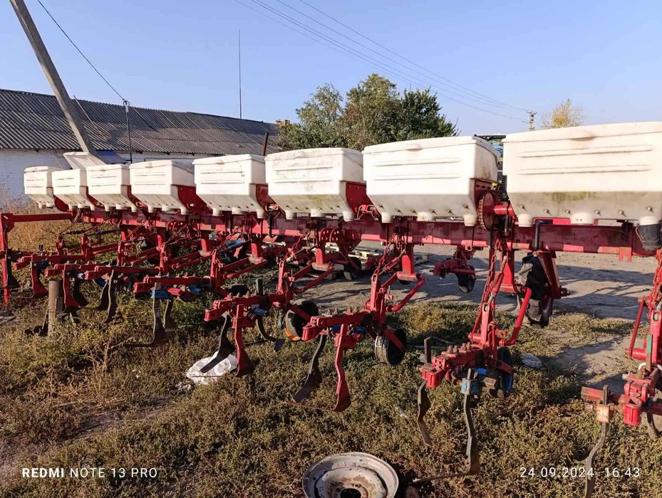 Культиватор КРНВ-5,6-0,4 2011 р.в. вир-во Ельворті