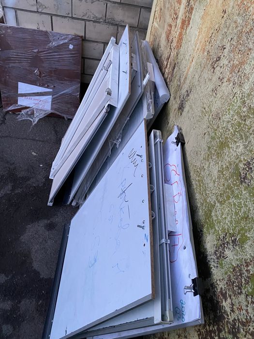 Распродажа! Маркерные доски, флипчарты, картины