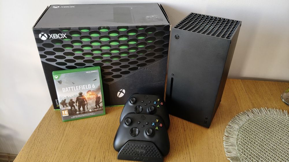 Xbox Series X/ 2 Pady / 26 gier