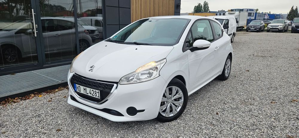 Peugeot 208