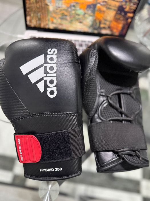 Боксерські рукавички Adidas Hybrid 250 (adiH250TG) 12OZ