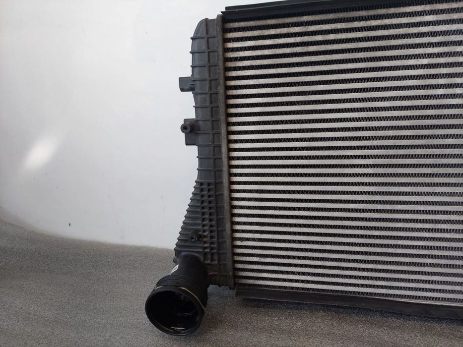 Radiador do intercooler VOLKSWAGEN Golf V Variant (1K5)