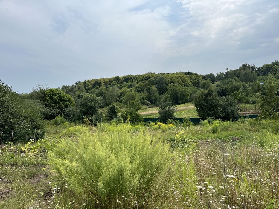 Ділянка з гарним краєвидом в тихій локації