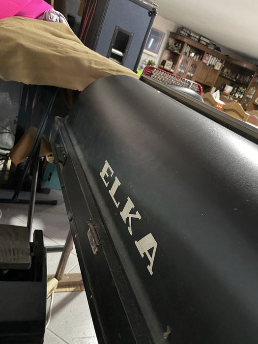Órgão de música vintage elka 802