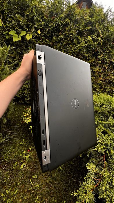 Dell Latitude E5570 i5-6200U 8ГБ DDR4 SSD 128 ГБ