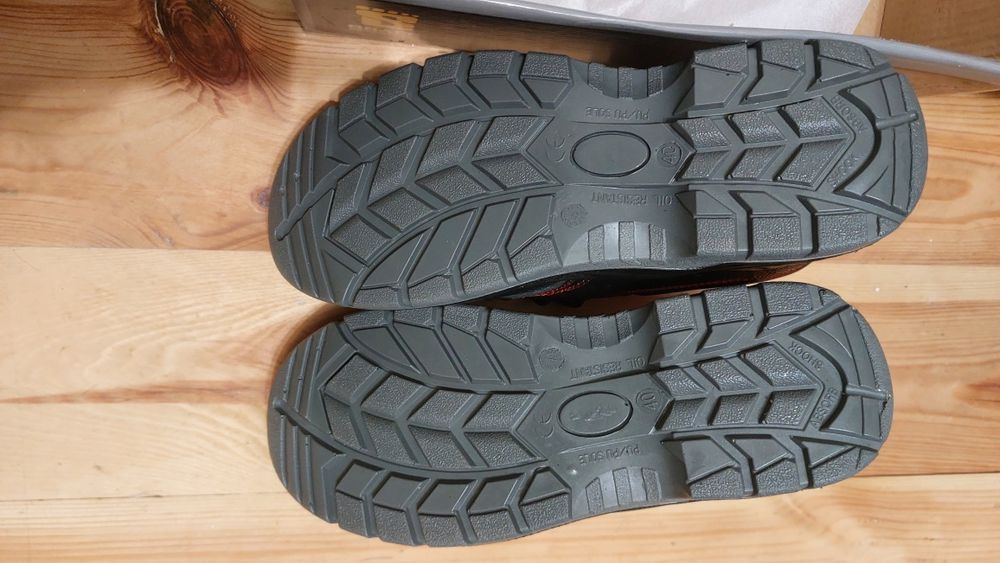 Ботинки рабочие 40 новые