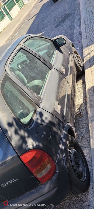 Opel Corsa B 1.2 Gasolina - pneus novos — photo 3
