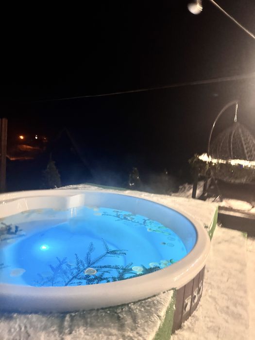 Оренда котеджу в Карпатах з чаном-джакузі