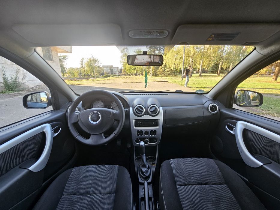 Продам Dacia Sandero Laureat 91т.км