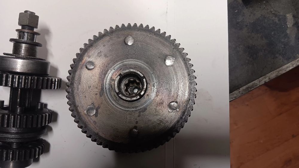 Czesci  silnika Chart 210.