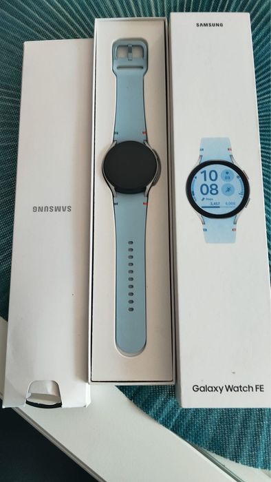 Smartwatch Samsung Galaxy Watch FE nowy