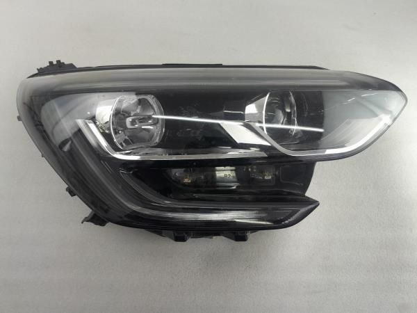 Ótica / farol direita RENAULT Megane IV (B9A/M_)