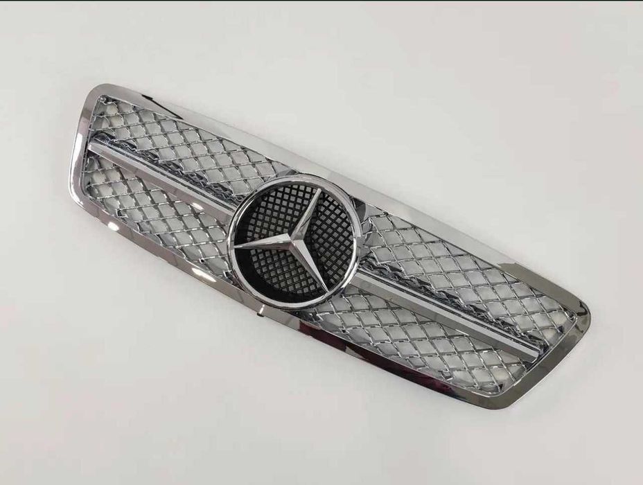 Решетка рад. AMG ст.SL BLACK Chrome Full BLACK Full CHROME Mercedes-Benz C-Class W203 00-07год.