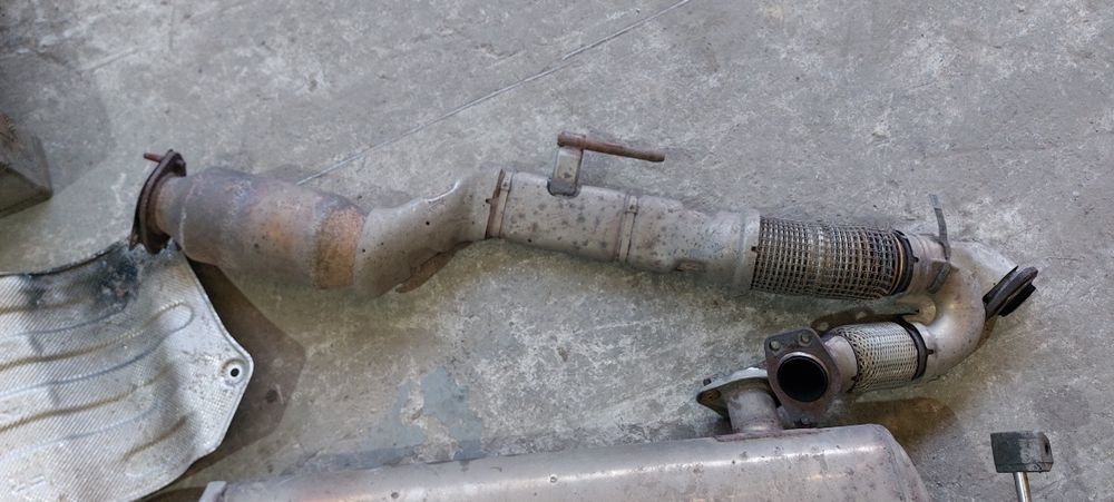 Nissan Murano z52 выхлопная и приемная часть штаны с катализатором