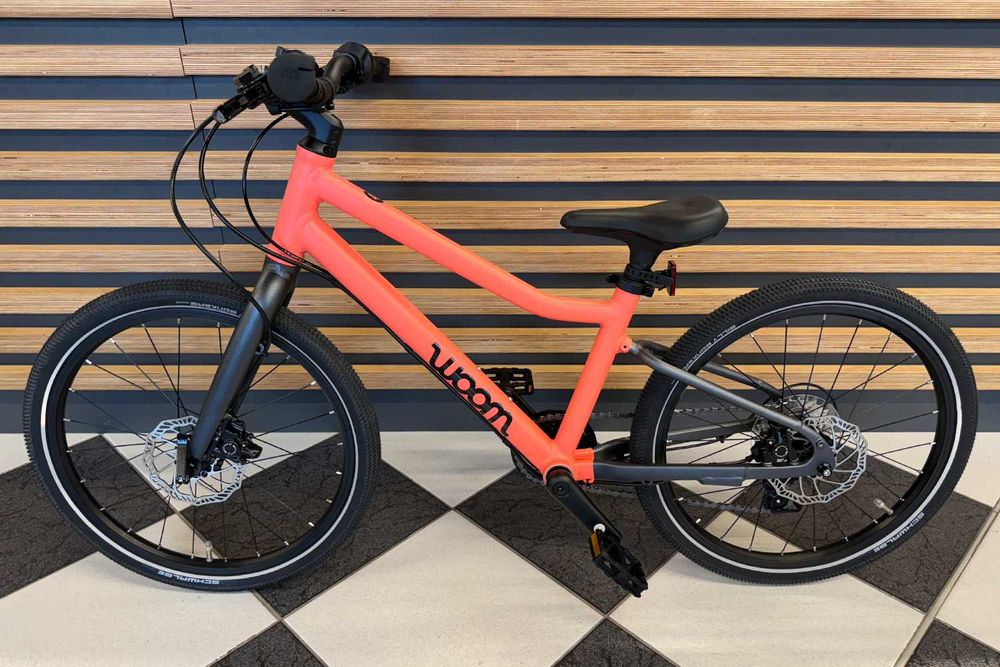 Rower dziecięcy woom 4 EXPLORE Neon Coral - rowery woom KRAKÓW
