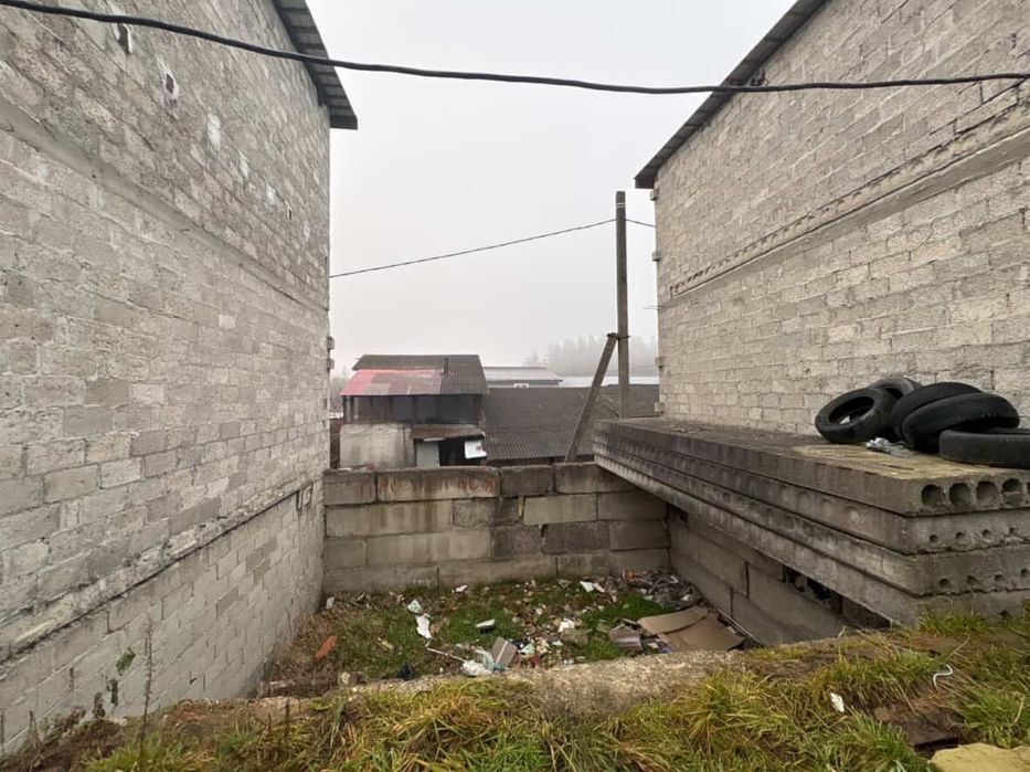 Гараж під забудову