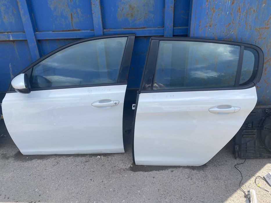 Розбір Пежо 308 Т9