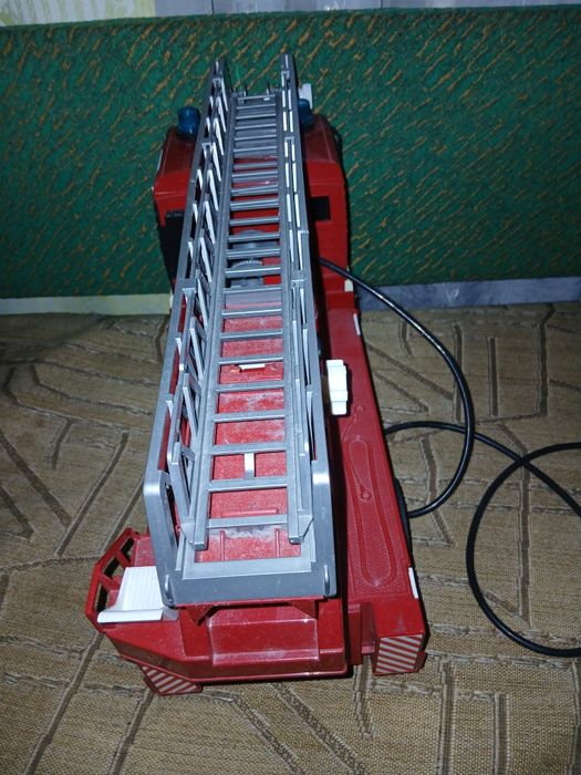 пожежна машина брудер