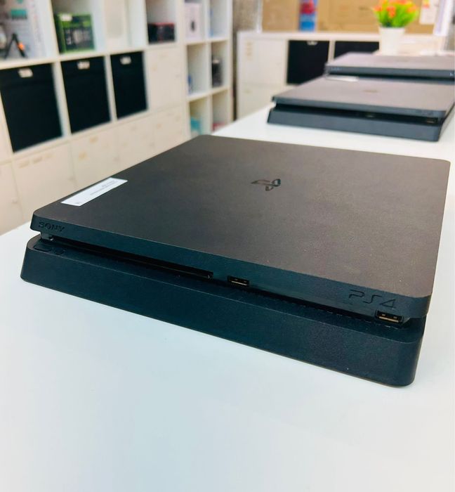 PLAYSTATION 4 1Tb