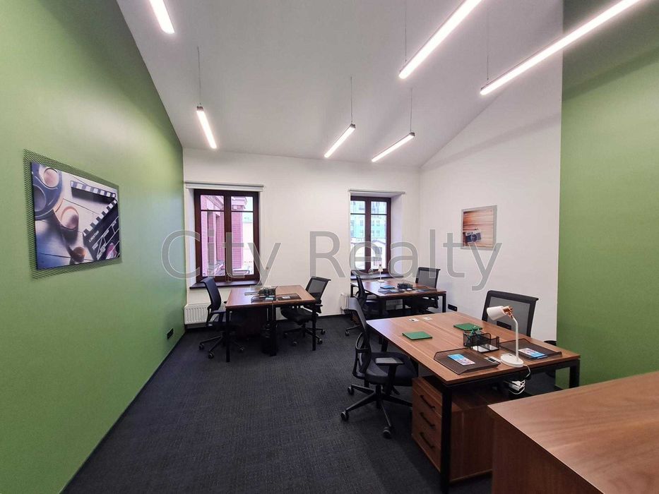 Офіс 55 м.кв. Верхній Вал 28 Поділ Контрактова площа меблі Генератор