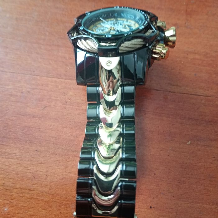 Zegarek kwarcowy invicta