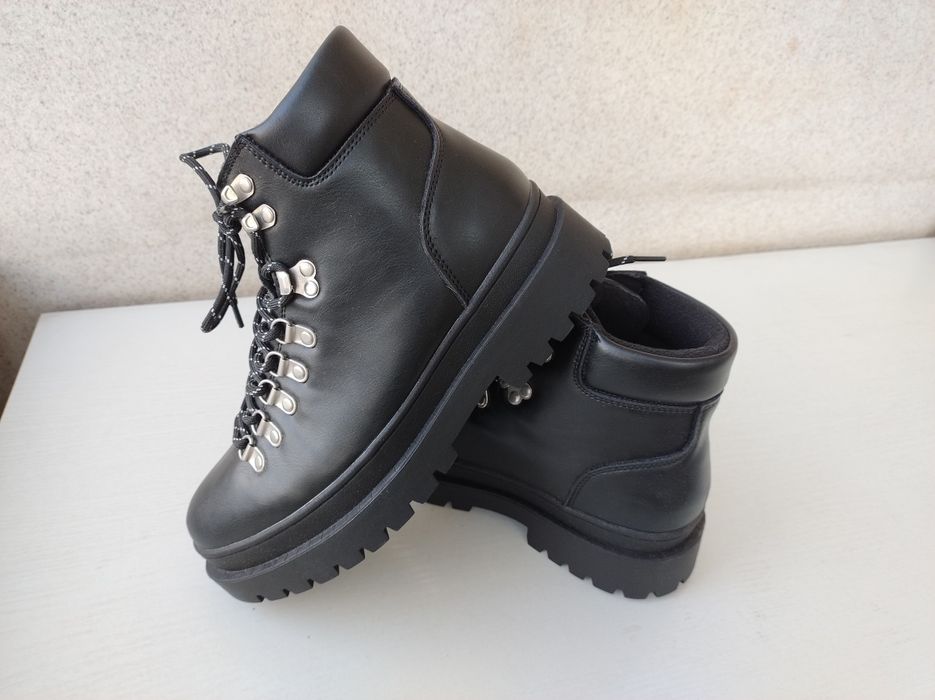 Утепленные Высокие ботинки New Yorker р. 40, 41, 42. Новые!