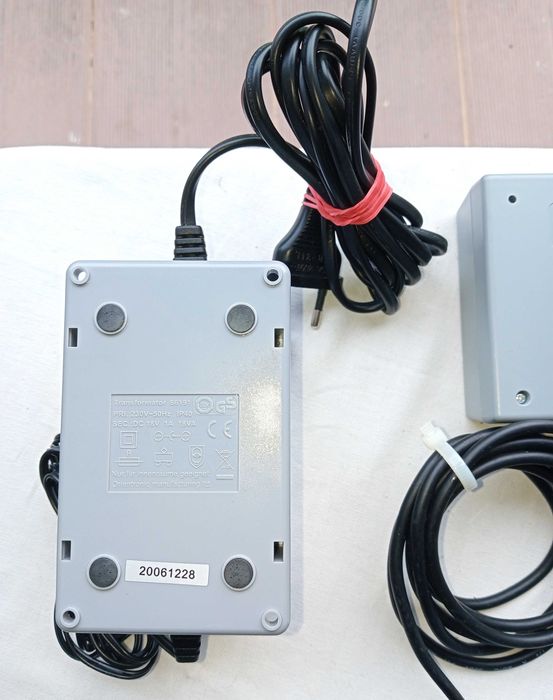 MARKLIN 60652, Comando digital+transformador+caixa adaptadora