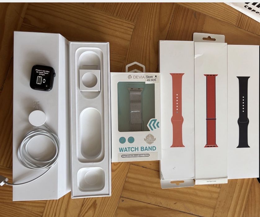 Apple watch 5  44 mm + 3 braceletes originais