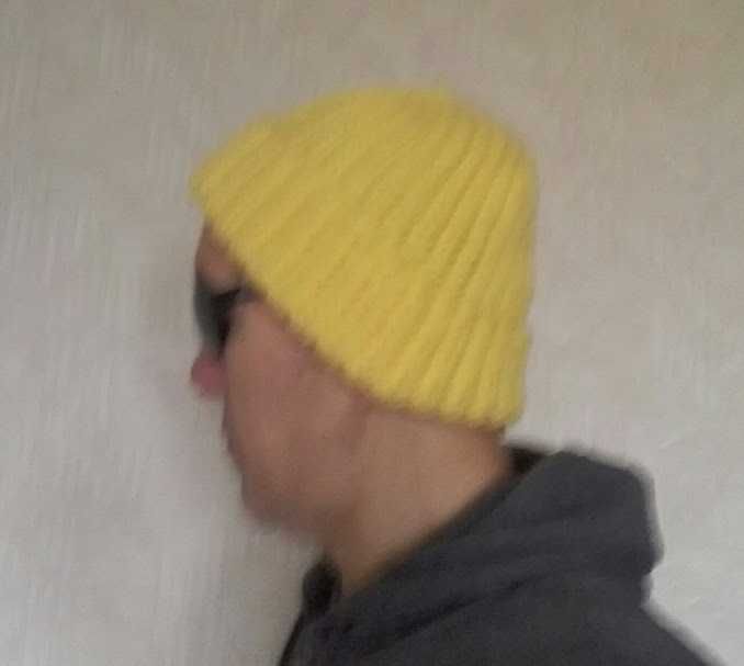 Вязаные женские шапочки ручная работа