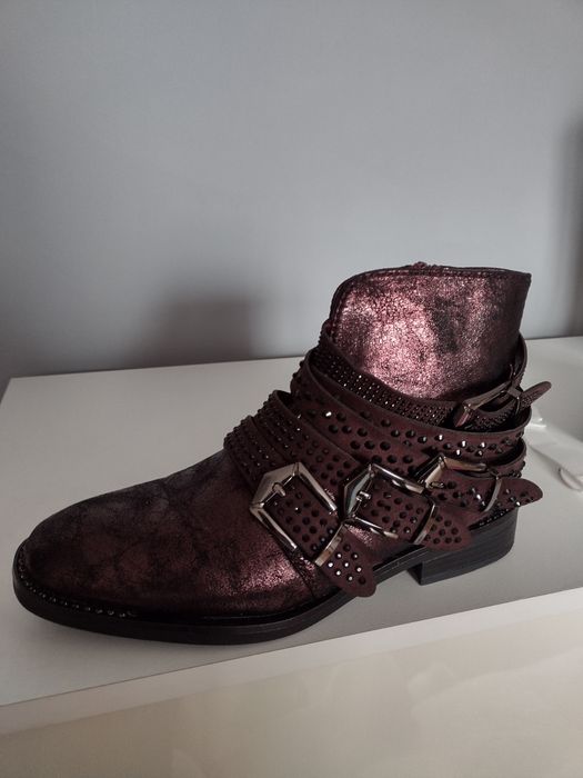 Sprzedam nowe buty tylko przymierzone