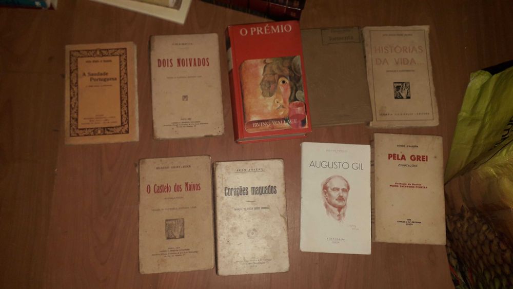 Livros romances antigos anos 60-80