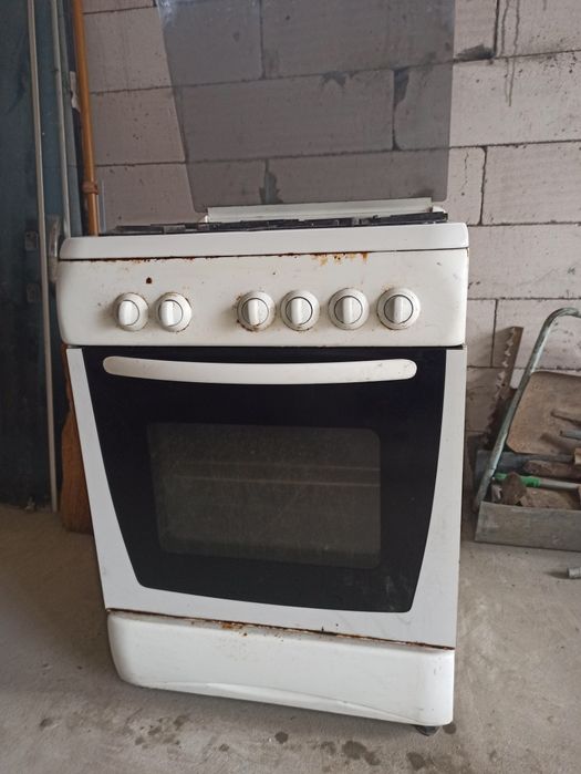 Продам газову плиту