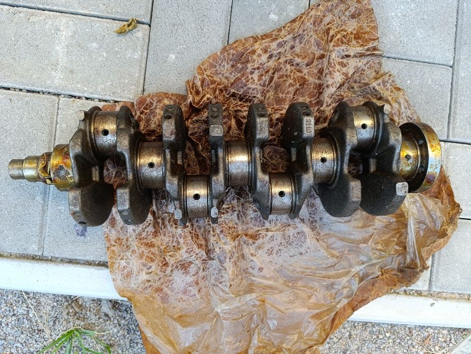 Колінвал 2110 новий